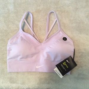 Nike Seamless Light Support Sports Bra NWT